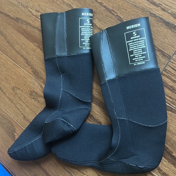 Scuba Diving socks and booties from Synergy and XS Scuba - Picture 4 of 6